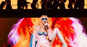 Madonna estreia faixas inéditas de Confessions II em show surpresa