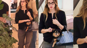 Queria ser ele! Cachorro de Isabelle Drummond, de 'Coração Acelerado', passeia em bolsa Dior de quase R$ 20 mil; sandália de grife também chama atenção