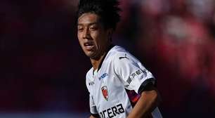 Japonês chega ao Athletico-PR e surpreende torcida antes da janela: "Jovem atacante"