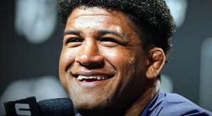 VÍDEO: Deu show! Gilbert Durinho finaliza no 1º round em estreia no UFC BJJ