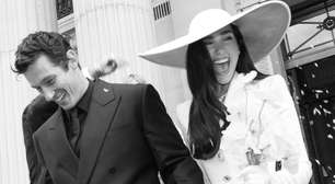 Casamento de Dua Lipa e Callum Turner gera protestos na Itália; entenda