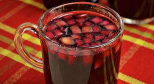Quentão ou vinho quente? Aprenda a preparar os dois