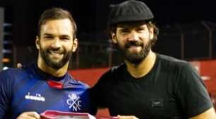 Goleiro do Náutico, Muriel emociona Alisson com carta antes da Copa do Mundo: "Viva nosso sonho"