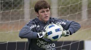 Ex-goleiro do Corinthians nega arrependimento e relembra passagem pelo clube