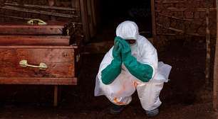 Como os profissionais de saúde estão tratando o Ebola e se mantendo seguros
