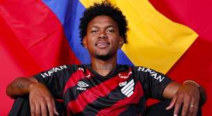 NOVAS! Athletico-PR assina contrato longo, Rivaldo chega por valor milionário, reforço deve sair na janela