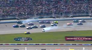 NASCAR Cup: Big One em Michigan envolve nove carros e tira Tyler Reddick da corrida