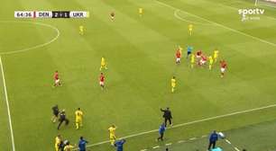 Eriksen passa mal em amistoso da Dinamarca e partida é encerrada antes do fim