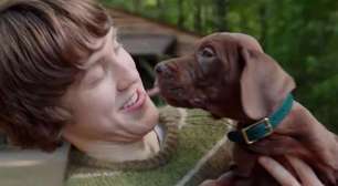 Netflix divulga primeiras imagens de Scooby-Doo em novo live-action e surpreende com cachorro real