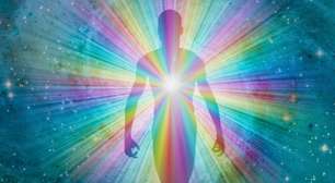 Qual a cor da sua aura? Descubra o que ela revela sobre você!