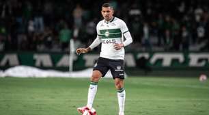 Coritiba é o time que mais toma vermelhos no Brasileirão e cabeça quente custa caro