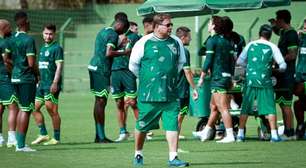 Ex-Goiás, Guto Ferreira abre o coração, explode bastidores e fala: "Injustiça"