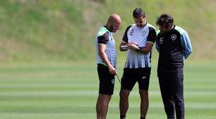 Botafogo define prioridade na janela e goleiro está a caminho