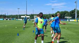 Ainda sem Neymar, Seleção retoma rotina de treinos