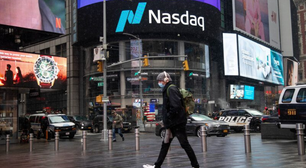 EUA: Bolsas fecham mistas, com ações de IA pressionando Nasdaq