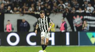 Atacante revela conversas com o Corinthians antes de retorno ao futebol brasileiro