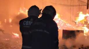 Incêndio de grandes proporções destrói supermercado em Gravataí