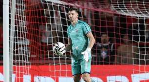 Decisivo para vitória do Fortaleza sobre o Náutico, João Ricardo desabafa: "Eu sou apaixonado por esse clube"
