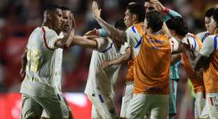 Com um a menos, Fortaleza bate Náutico nos Aflitos e reencontra caminho das vitórias na Série B; veja como foi o jogo