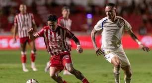 Fortaleza aproveita gol contra, bate Náutico nos Aflitos e sobe na Série B