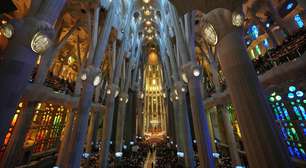 'Não podemos crer em Jesus e promover a guerra': Leão XIV abençoa Sagrada Família em Barcelona