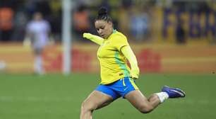 Com suspeita de lesão grave, atleta da Seleção deixa o campo chorando