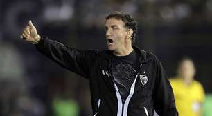 Cuca 'age na calada' e pode buscar camisa 10 no Atlético-MG