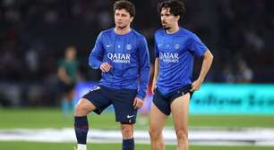 Empresário descarta saída de Vitinha e João Neves do PSG