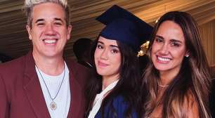Rogério Flausino se emociona ao celebrar formatura da filha na Inglaterra: 'Uma conquista gigantesca'
