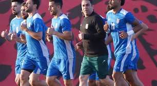 Iranianos vão às ruas e pedem que Fifa retire o próprio país da Copa do Mundo