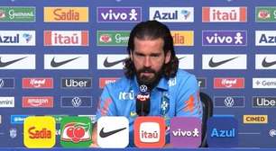 Na terceira Copa da carreira, Alisson celebra marca histórica: "É uma honra"