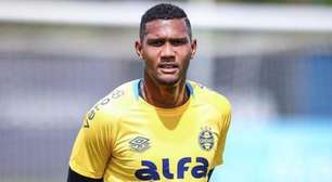 Adriel retorna ao Grêmio e deve ser negociado novamente