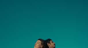 triste, de Rafael Brasil e Brenda Mayer, conecta Indie e Folk em singles de estreia