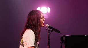 Olivia Rodrigo canta na TV, faz audição para fãs e publica carta aberta