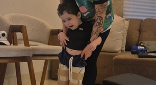 Criança com AME recebe medicamento que custou milhões, mas família enfrenta nova batalha