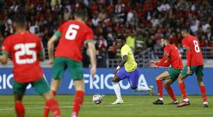 Com técnico interino e sem Neymar, como foi o último Brasil x Marrocos
