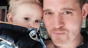 Atração da abertura da Copa, Michael Bublé é pai de menino que teve câncer raro aos 3 anos