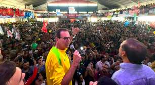 Eduardo Paes ataca Cláudio Castro e mira Douglas Ruas em encontro lotado em São Gonçalo