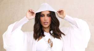 Anitta aposta em look branco total exclusivo de fast fashion na abertura da Copa do Mundo nos Estados Unidos