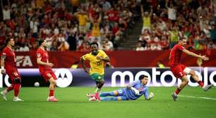 Nascido em campo de refugiados, joia da Austrália faz história na Copa do Mundo