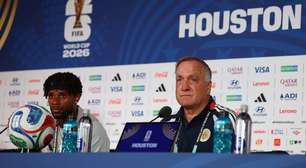 Técnico de Curaçao entra para a história e quebra recorde em Copas