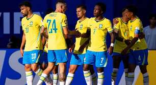 Lucas Paquetá sofre no início e preocupa torcida do Flamengo em estreia do Brasil