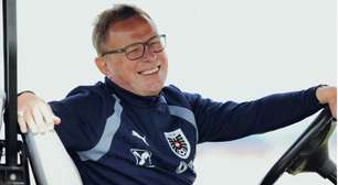 Rangnick recusa proposta do Milan e renova com a Áustria até 2028