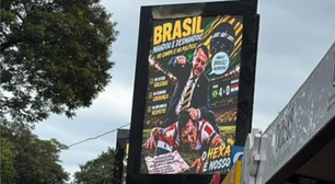 Paraguai remove 57 painéis com imagem gerada por IA de Bolsonaro agredindo o jogador Gustavo Gómez