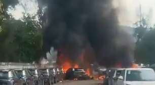 Vídeos mostram incêndio causado por queda de helicópteros no Rio; veja