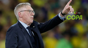 Versatilidade faz mal, e Brasil vira time confuso em campo na estreia na Copa