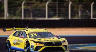 Thiago Camilo celebra 400 largadas na Stock Car em etapa noturna de Cuiabá