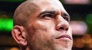Estreia desastrosa coloca em dúvida futuro de Alex Poatan no peso pesado do UFC; entenda