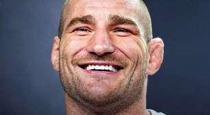 Barrado! Campeão é detido pela polícia e expulso do UFC Casa Branca