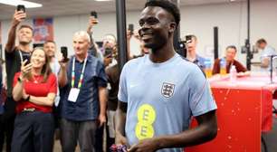 Saka destaca confiança da Inglaterra para estreia na Copa